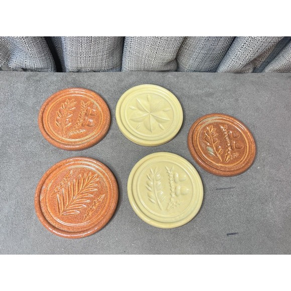 PIGEON FORGE POTTERY Buttermold Print Round Coasters Fall Harvest Brown Biege - Picture 1 of 13